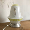 Image de la Lampe de table opaline vintage