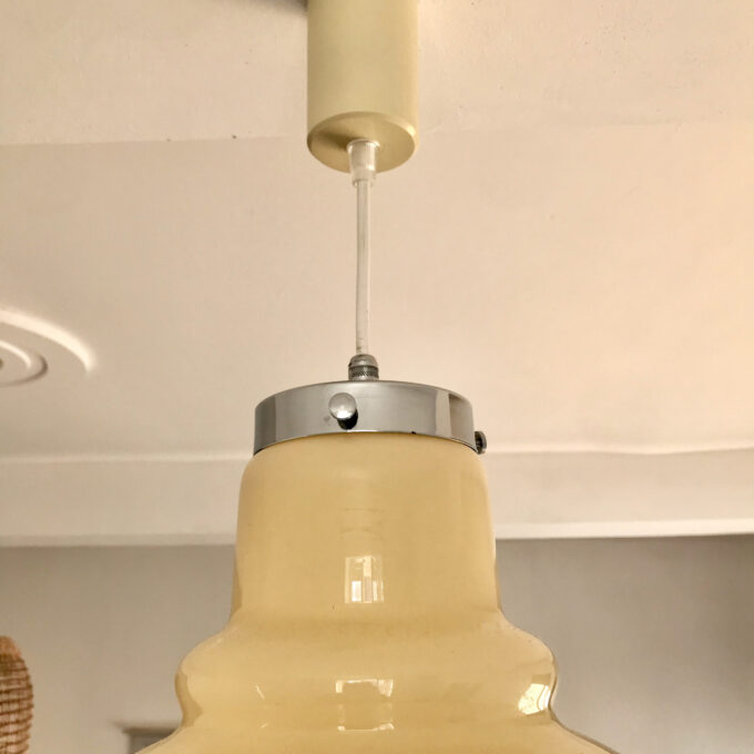 Image d'une suspension globe opaline