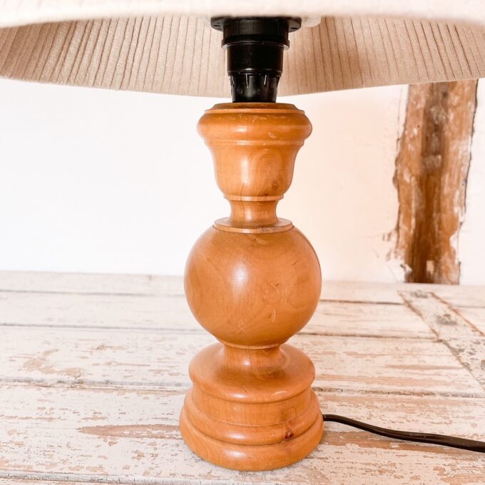 Photo de la lampe en bois
