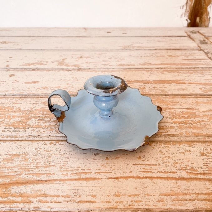 Bougeoir en tôle émaillée Photo du bougeoir en tôle émaillée