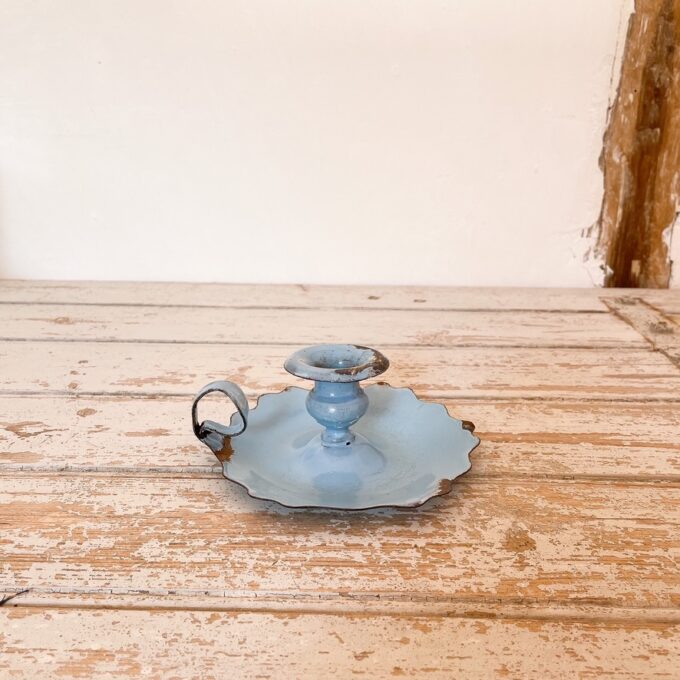 Bougeoir en tôle émaillée Photo du bougeoir en tôle émaillée