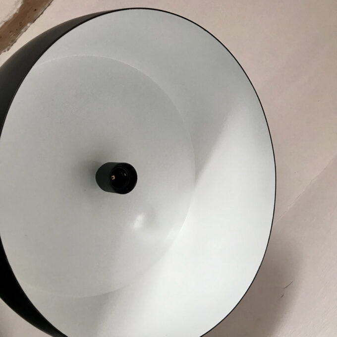 Suspension métal noir Image d'une Suspension métal noir