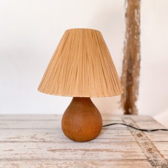 Photo de la lampe vintage bois raphia fait main
