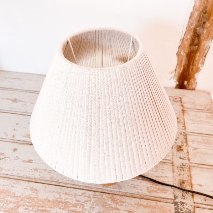 Photo de la lampe en bois