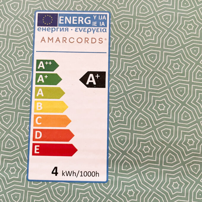 Image ampoule LED transparente cintre