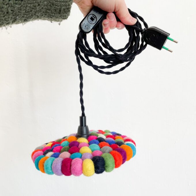 Baladeuse colorée en feutre image baladeuse colorée en feutre