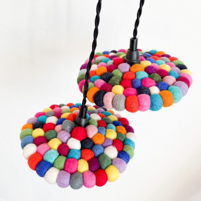 Baladeuse colorée en feutre image baladeuse colorée en feutre