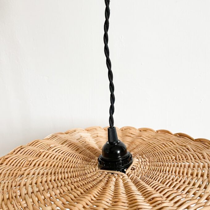 Image suspension en rotin