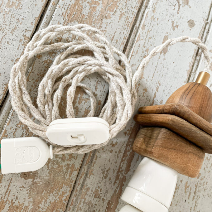 image lampe baladeuse en bois vintage