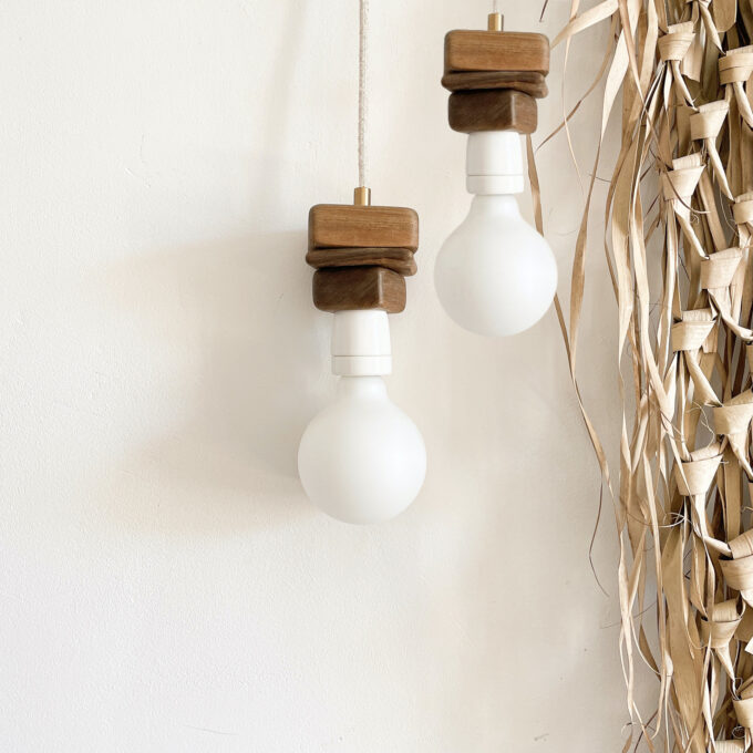 image lampe baladeuse en bois