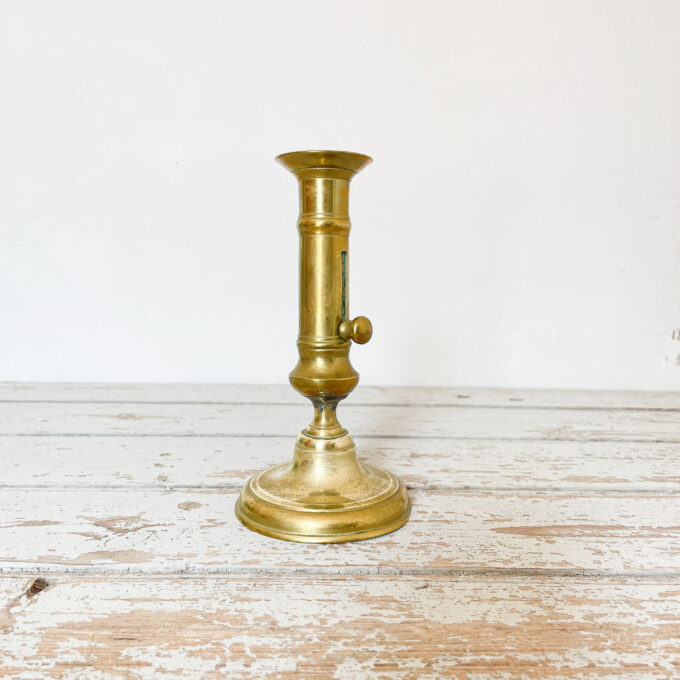 photo bougeoir en laiton bouton poussoir